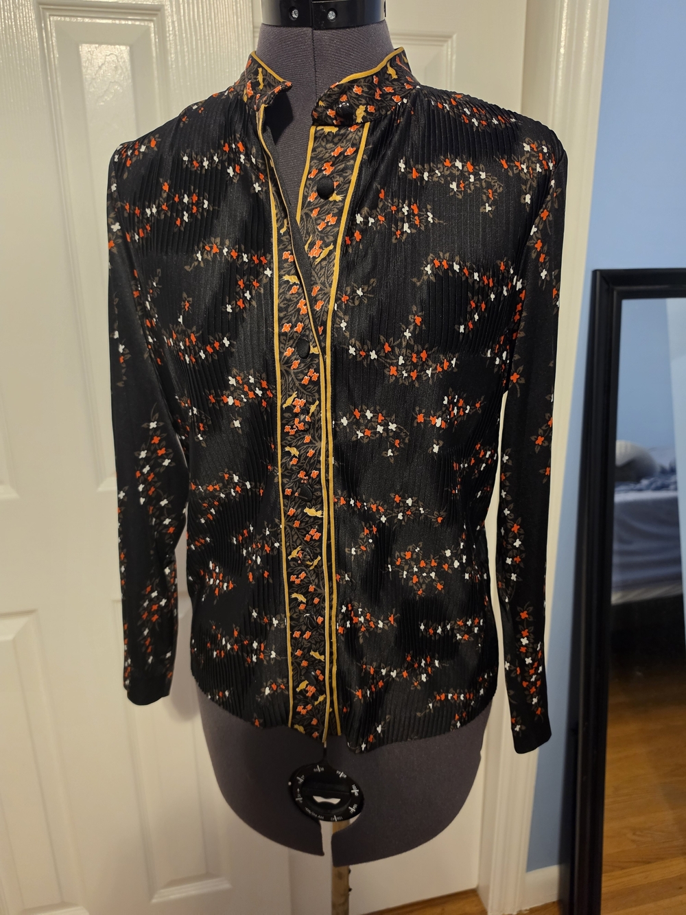 Vintage Black Floral-Print Women's Top with Mustard Trim